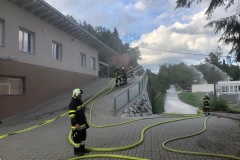 983E476D-AEE9-436E-80A5-2B61C4F55852